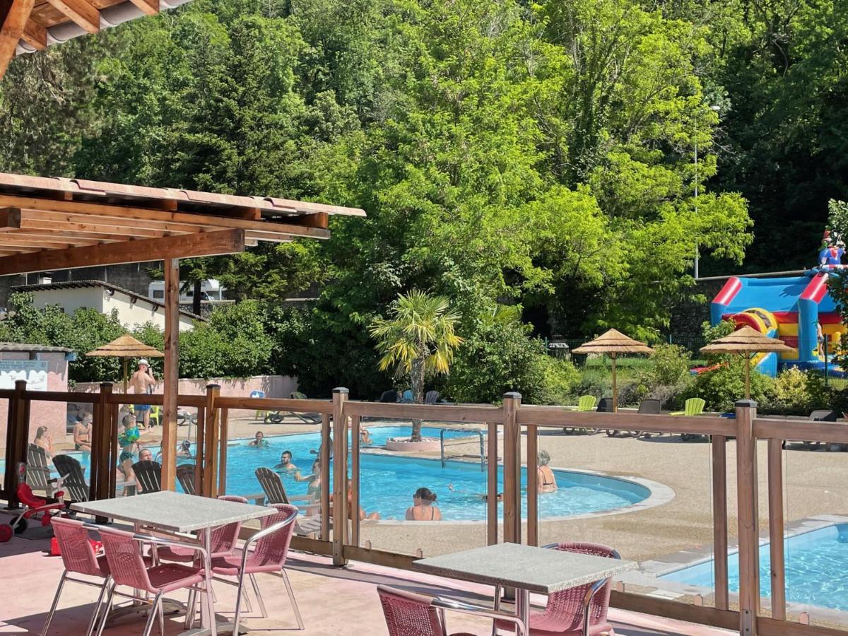 Camping Avec Piscine Et Riviere A Tournon Sur Rhone Ardeche Exteriör bild