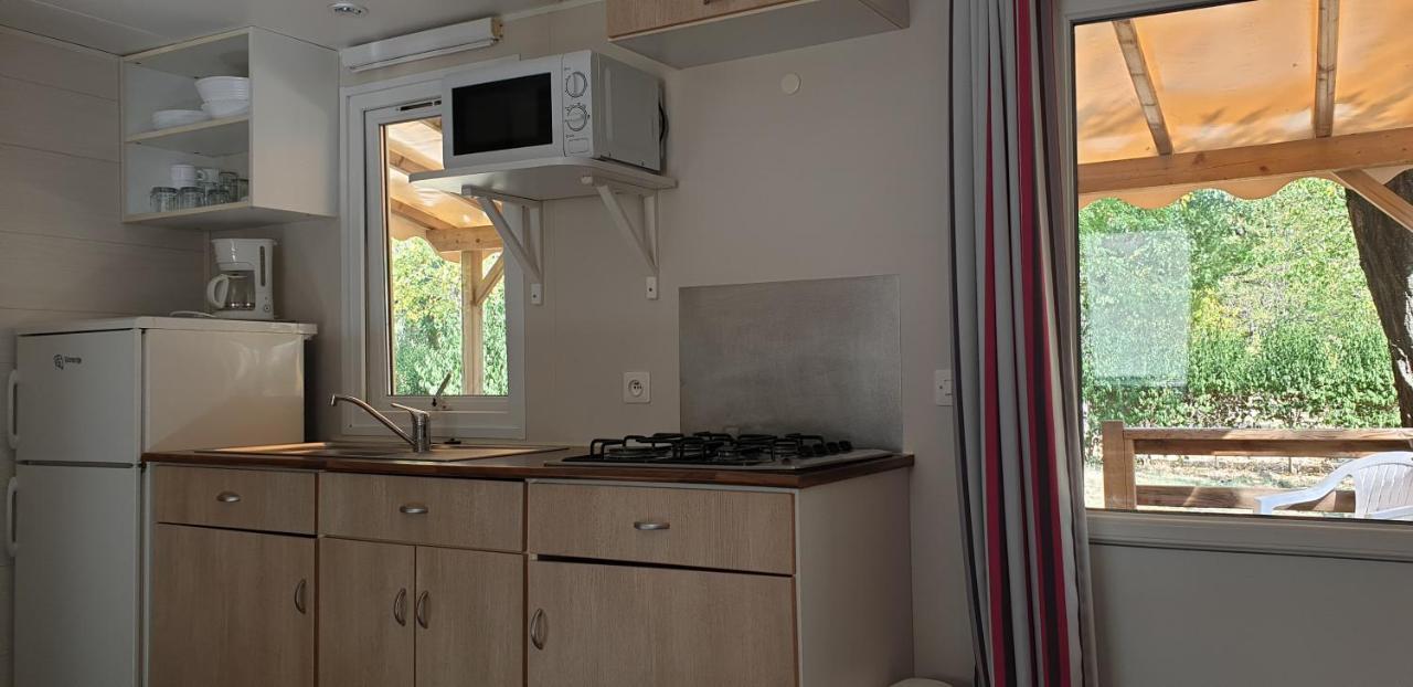 Camping Avec Piscine Et Riviere A Tournon Sur Rhone Ardeche Exteriör bild